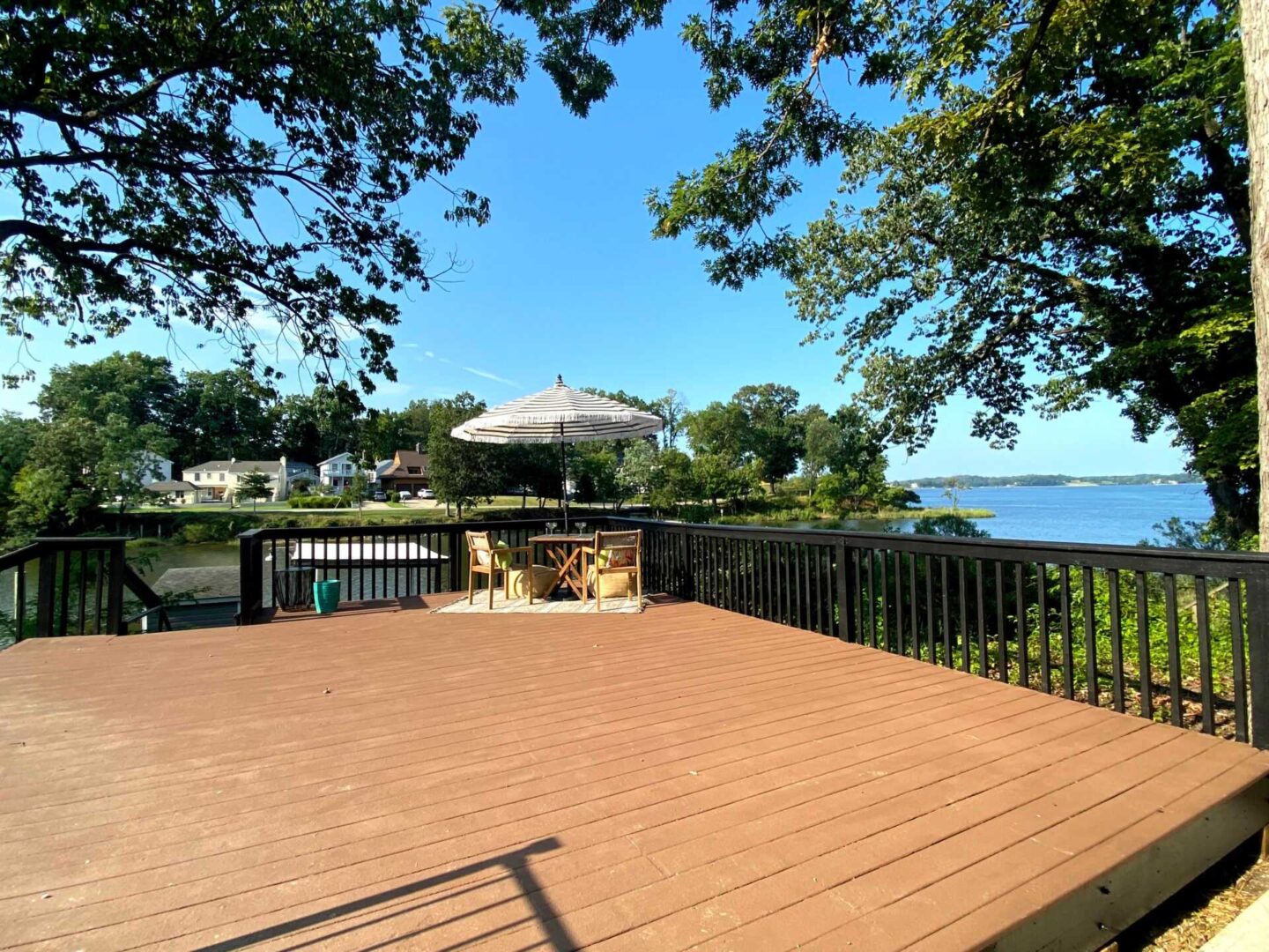 A Terrace Deck With a Table and Chairs